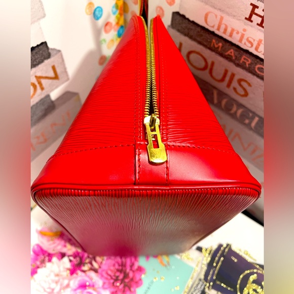 Louis Vuitton Alma Epi Red - Picture 10 of 14